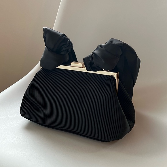 &Other Stories Party Pleated Satin Knot Handle Bag Pouch Bag - Picture 4 of 10